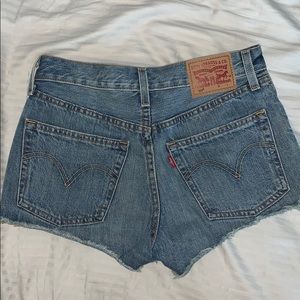 Levi’s 501 Cutoff Shorts